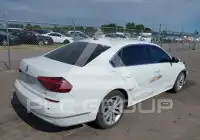 2018 Volkswagen Passat фото