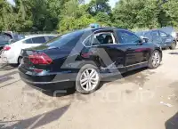 2018 Volkswagen Passat photo