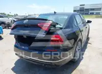 2018 Volkswagen Passat фото