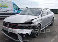 2018 Volkswagen Passat фото