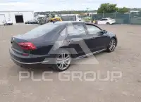 2018 Volkswagen Passat photo