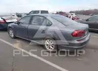2018 Volkswagen Passat фото
