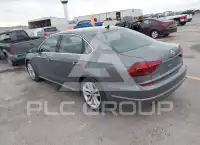 2018 Volkswagen Passat фото