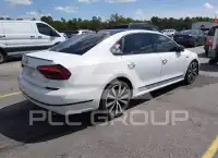 2018 Volkswagen Passat фото
