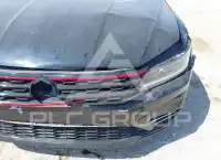 2018 Volkswagen Passat фото