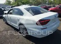 2018 Volkswagen Passat photo