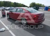 2018 Volkswagen Passat фото