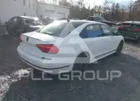 2018 Volkswagen Passat photo