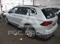2018 Volkswagen Tiguan photo