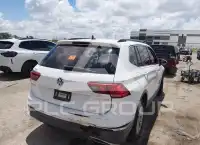 2018 Volkswagen Tiguan фото