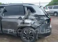 2018 Volkswagen Tiguan photo
