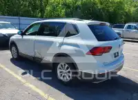2018 Volkswagen Tiguan фото