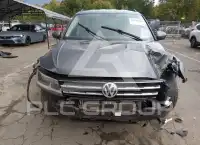 2018 Volkswagen Tiguan photo