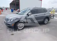 2018 Volkswagen Tiguan photo