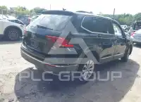 2018 Volkswagen Tiguan photo