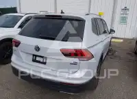 2018 Volkswagen Tiguan photo