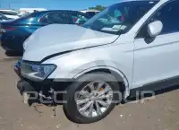 2018 Volkswagen Tiguan фото