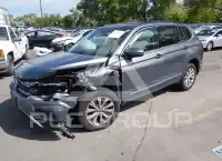2018 Volkswagen Tiguan фото