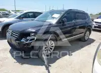 2018 Volkswagen Tiguan photo