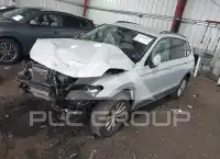 2018 Volkswagen Tiguan photo