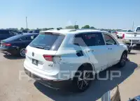 2018 Volkswagen Tiguan фото