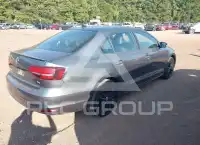 2018 Volkswagen Jetta photo