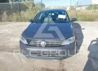 2018 Volkswagen Jetta photo