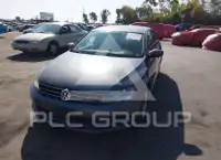 2018 Volkswagen Jetta фото