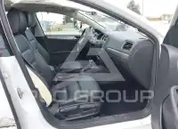 2018 Volkswagen Jetta фото