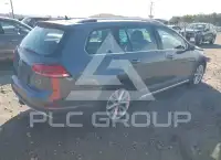 2018 Volkswagen GOLF photo