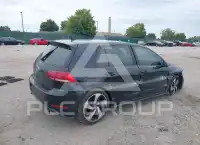 2018 Volkswagen GOLF photo