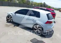 2018 Volkswagen GOLF photo