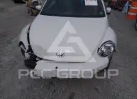 2018 Volkswagen BEETLE фото
