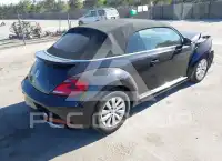 2018 Volkswagen BEETLE photo