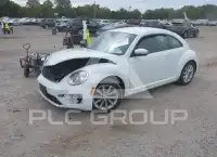 2018 Volkswagen BEETLE фото