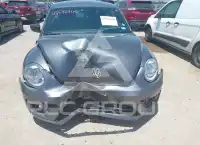 2018 Volkswagen BEETLE фото
