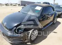 2018 Volkswagen BEETLE photo