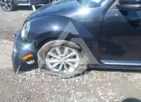 2018 Volkswagen BEETLE photo
