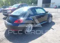 2018 Volkswagen BEETLE photo