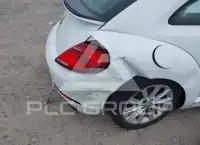 2018 Volkswagen BEETLE фото