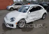 2018 Volkswagen BEETLE photo