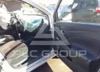 2019 Nissan VERSA фото