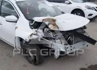 2019 Nissan VERSA фото