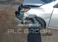 2019 Nissan VERSA фото