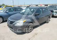 2019 Nissan VERSA photo