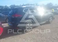2019 Nissan ROGUE photo