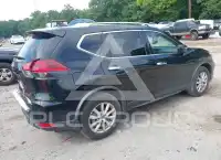 2019 Nissan ROGUE photo