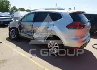 2019 Nissan ROGUE photo