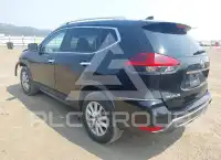 2019 Nissan ROGUE photo