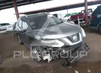 2019 Nissan ROGUE photo